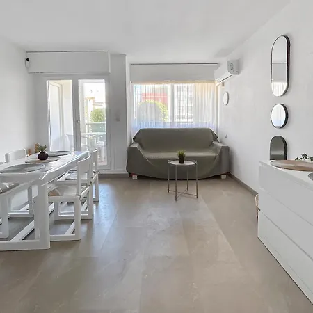 Confortable Avec Climatisation Au Cap D'agde Avec Port, Plages Et Nature Accessible A Pied