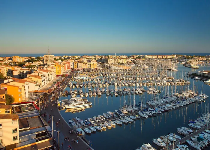 Confortable Avec Climatisation Au Cap D'agde Avec Port, Plages Et Nature Accessible A Pied * Agde