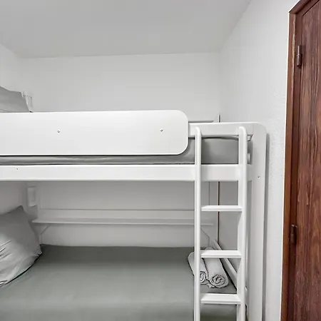 Confortable Avec Climatisation Au Cap D'agde Avec Port, Plages Et Nature Accessible A Pied Agde