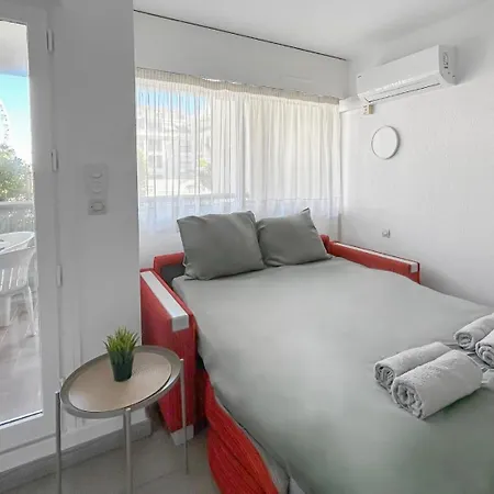 Confortable Avec Climatisation Au Cap D'agde Avec Port, Plages Et Nature Accessible A Pied Lägenhet