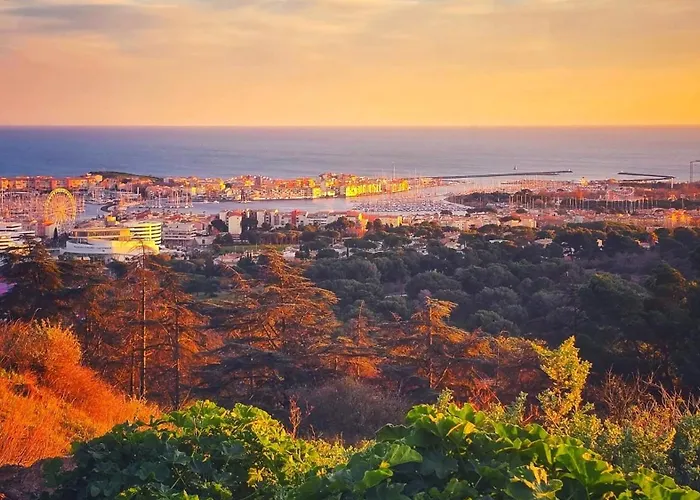 Confortable Au Cap D'agde Avec Port, Plages Et Nature Accessible à Pied Appartamento Agde